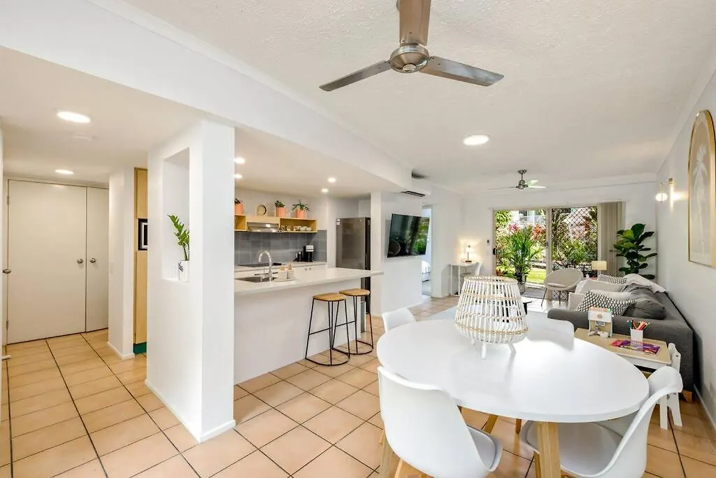 Wallaby Lane - Family Friendly! King, Double & King Single Beds Trinity Beach Apartament